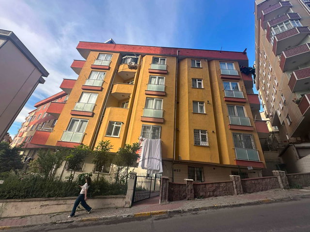 RE/MAX TUĞÇE'DEN | PENDİK ORHANGAZİ'DE TERASLI ÇATI PİYESLİ 4+1 DUBLEKS