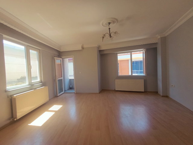 EYÜPSULTAN YEŞİLPINAR MAHALLESİ 3+1 SATILIK DAİRE