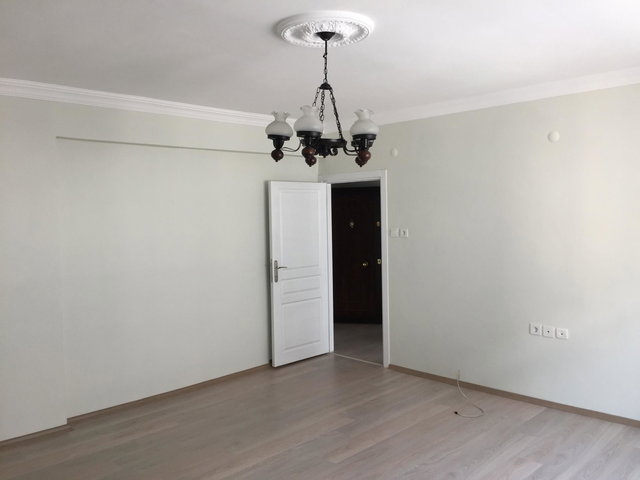 KULE'DEN KENTSEL DÖNÜŞÜME UYGUN GÜNGÖREN MERKEZ MAH 3+1 SATILIK DAİRE