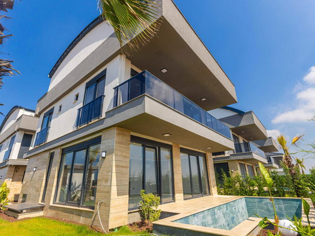 DÖŞEMEALTI SATILIK LÜX 7+1 TRİPLEX VİLLA