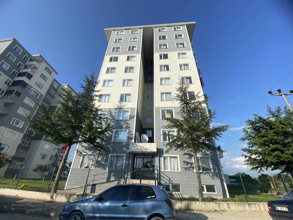 REMAX LANDDEN B.YONCALI SİTE İÇİ İSKANLI FIRSAT 2+1