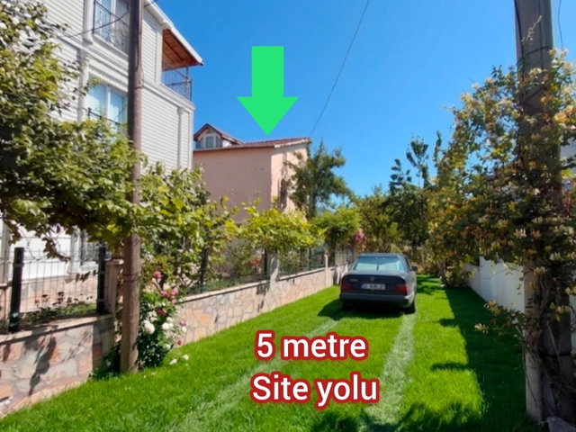 RE/MAX KIYI'DAN 450M² TAM MÜSTAKİL TRİPLEKS