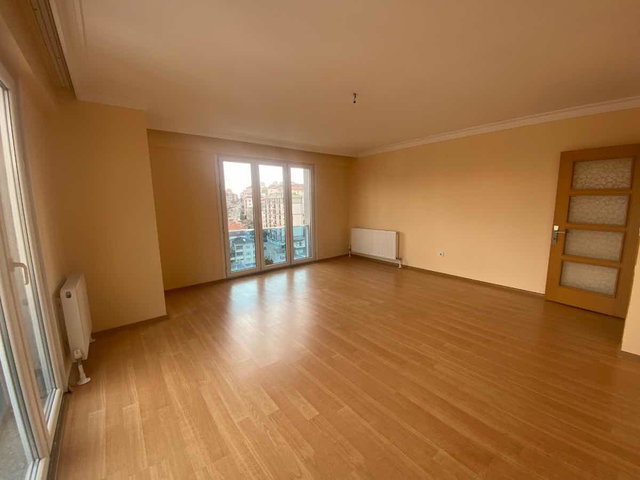 KARTAL HÜRRİYET MH SİTE İÇİNDE 3+1 SATILIK DAİRE