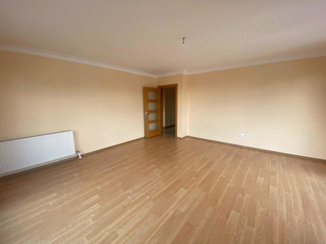KARTAL HÜRRİYET MH SİTE İÇİNDE 3+1 SATILIK DAİRE