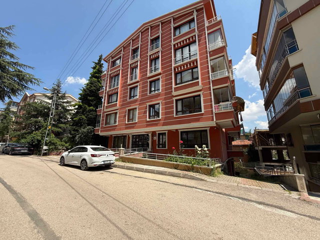 AYVALI DA GENIŞ VE FERAH 5+1  TERAS DUBLEKS SATILIK DAİRE