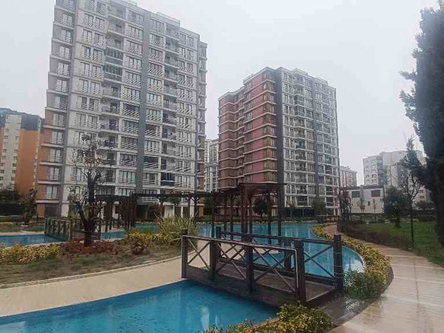 REMAX HEDEF GÖKHAN ASLANTAŞ'TAN ADNAN KAHVECİ MAH. 11 MAHALLE SİTESİNDE 3+1 SATILIK DAİRE