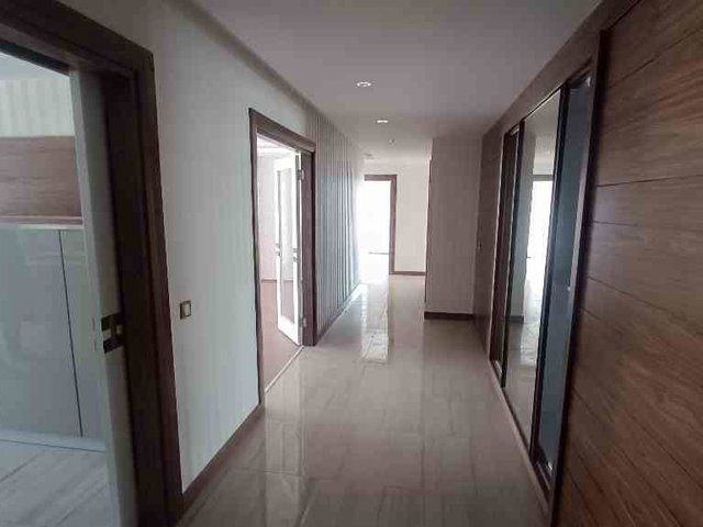 REMAX HEDEF GÖKHAN ASLANTAŞ'TAN ADNAN KAHVECİ MAH. 11 MAHALLE SİTESİNDE 3+1 SATILIK DAİRE