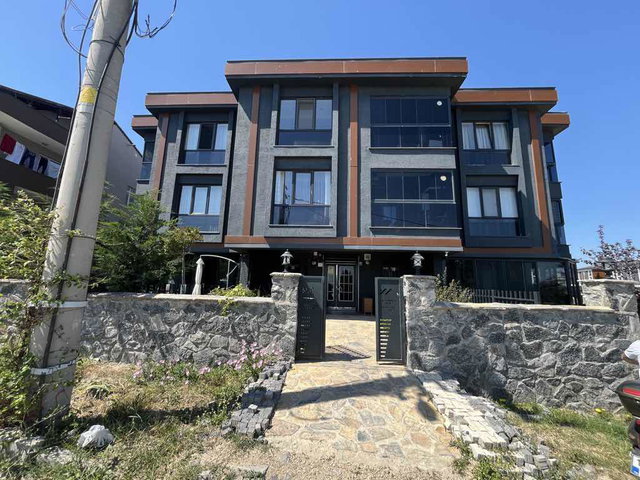 REMAX LAVANDA’DAN BAHÇE KULLANIMLI YERDEN ISITMALI KİRALIK 1+1