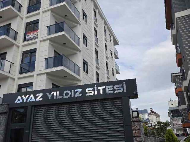 KEPEZ AKTOPRAK MAH TRAMVAYA YAKIN KATTA SATILIK 1+1 DAIRE