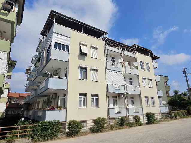 KASAPLAR MAHALLESİNDE SATILIK ARAKAT,KAPALI MUTFAK,140 M² NET 3+1 DAİRE