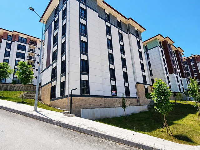 AKGEDIK 3. ETAP'TA SATILIK 2+1 AÇIK MUTFAKLI DAIRE, BORCU BITMIŞ