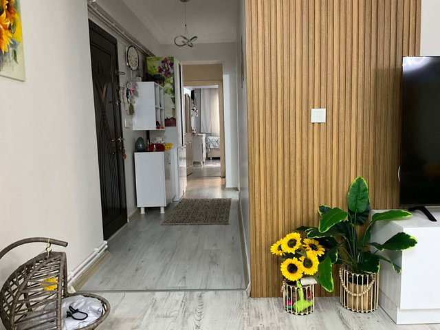BAHÇELIEVLER KOCASINANDA SATILIK  YÜKSEK GÏRÏŞ 3+1 DAIRE