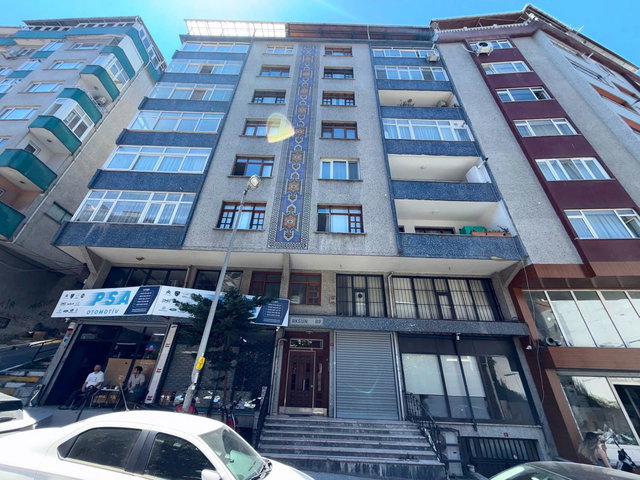 ŞEHİT ER CİHAN CD. ÜZERİNDE YENİ TADİLATLI FULL EŞYALI SATILIK DAİRE