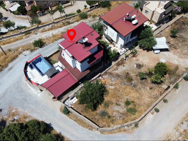 DENİZ MANZARALI KÖŞE KONUM ÖZEL HAVUZLU 4+1 VİLLA