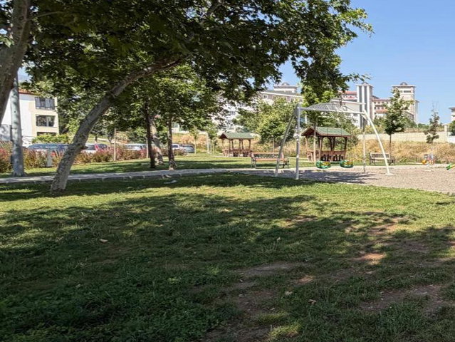 ADLİYE TAPU HASTANEYE YAKIN EŞYALI KİRALIK 1+1 BALKONLU DAİRE