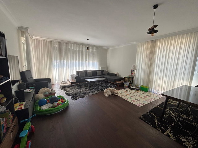 BAĞDAT CAD 3 BİNA KONUMUNDA PRESTİJLİ BİNADA GENİŞ DAİRE