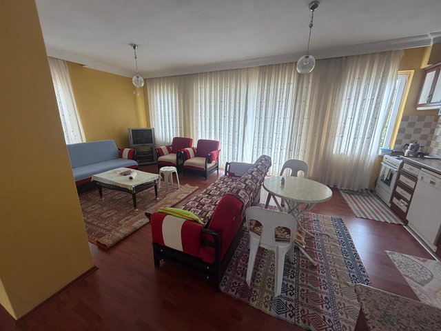 DENİZ MAHALLESİNDE KATTA SATILIK 2+1 DAİRE