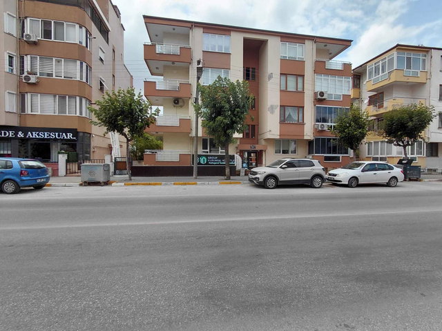 REMAX MİD ATATÜRK MAHALLESI SITKI YIRCALI CADDESI KIRALIK 2+1 DAİRE