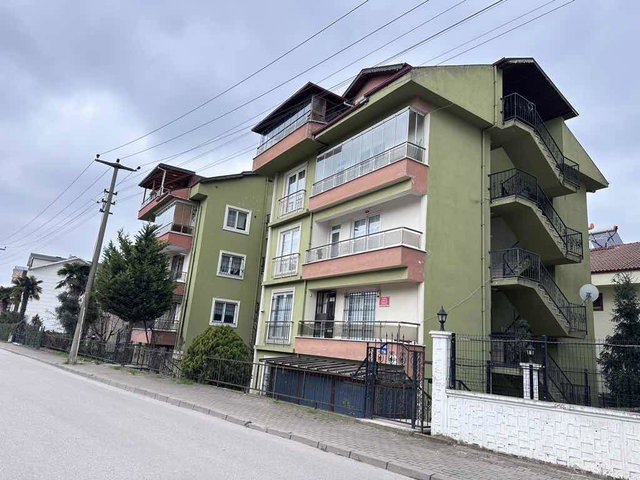 İZMİT PLAJYOLU 2+1 GENİŞ KULLANIŞLI MASRAFSIZ DAİRE