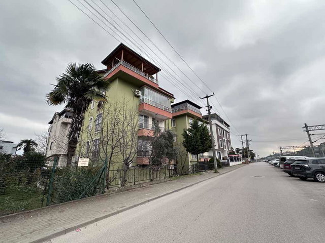 İZMİT PLAJYOLU 2+1 GENİŞ KULLANIŞLI MASRAFSIZ DAİRE