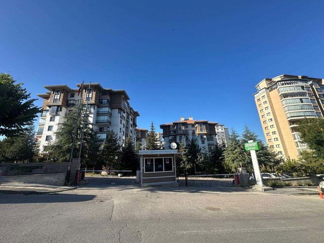YAŞAMKENT MERKEZDE EŞYALI 3+1 KİRALIK DAİRE