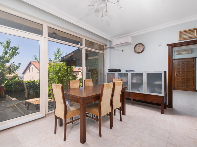 REMAX ADVANTAGE'DEN DAĞ YOLUNDA EŞŞİZ MANZARALI 6+3 VİLLA
