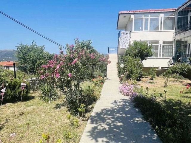 REMAX KAYA GÖKÇEADA'DA SAMOTHRAKI ADASI VE DENİZ MANZARALI 1+1 EŞYALI DAİRE