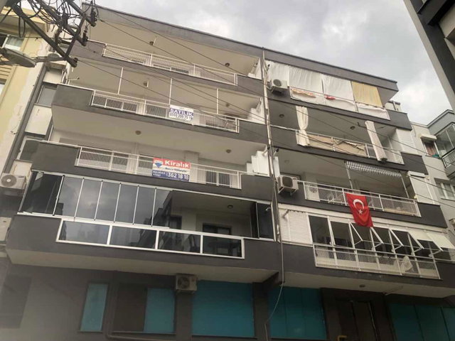 KARŞIYAKA YALI MAHALLESINDE KİRALIK 3+1 DAIRE...