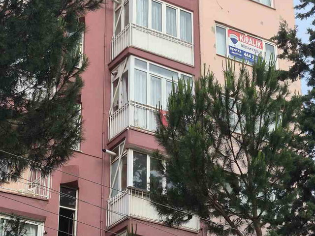 REMAX GAYRİMENKUL DEN  İHSANİYE DE  EŞYALI + KİRALIK 3+1 DAİRE