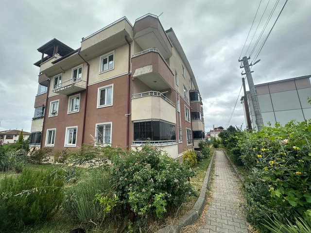 UZUNÇİFTLİK MAH SATILIK 130 M2 3+1 ARA KAT DAİRE