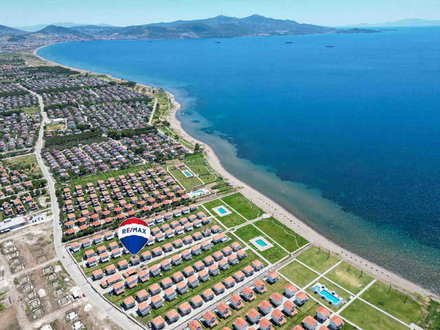 REMAX İLYADA'DAN ATASEL KONAKLARINDA DENİZE SIFIR LÜKS YAŞAM