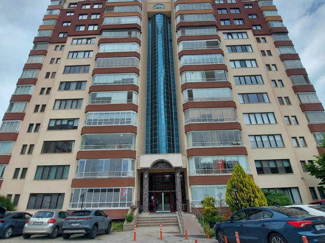 YAŞAMKENT YENİ ATA BİLGE SİTESİ'NDE GERÇEK BİR DUBLEKS DAİRE..