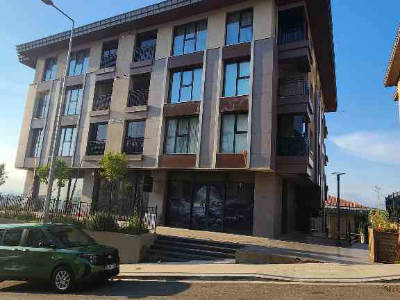 ÜSKÜDAR KİRAZLITEPE DENİZ MANZARALI 2+1 SATILIK DAİRE