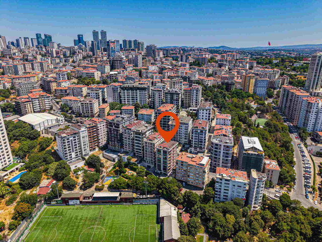DIKILITAŞTA OTOPARKLI, GENIŞ , PRESTIJLI 3+1 SATILIK DAIRE
