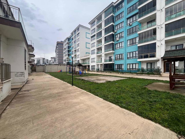 İZMİT ÇAYIRKÖY STARLİFE SİTESİNDE KİRALIK ARAKAT 3+1 DAİRE