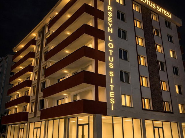 REMAX İLKE'DEN HİLAKENT EMİRŞEYH LOTUS'TA 3+1 SATILIK LÜKS DAİRE