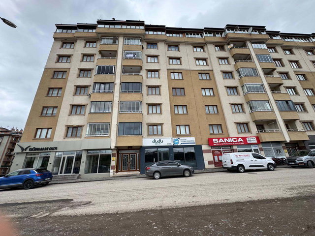 REMAX İLKE'DEN KOMBİNA BÖLGESİNDE 4+1 SATILIK DAİRE