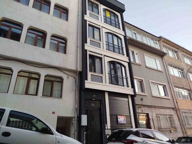 REMAX HANE-2'DEN İCADİYE MAHALLESİ 1+1 SIFIR DAİRE