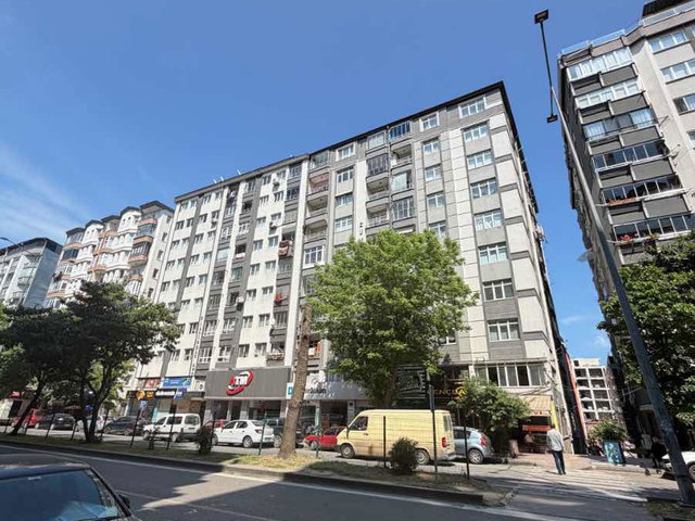 HANÇERLİ MAHALLESİ 100. YILA CEPHE ASANSÖRLÜ ARA KAT SATILIK 3+1