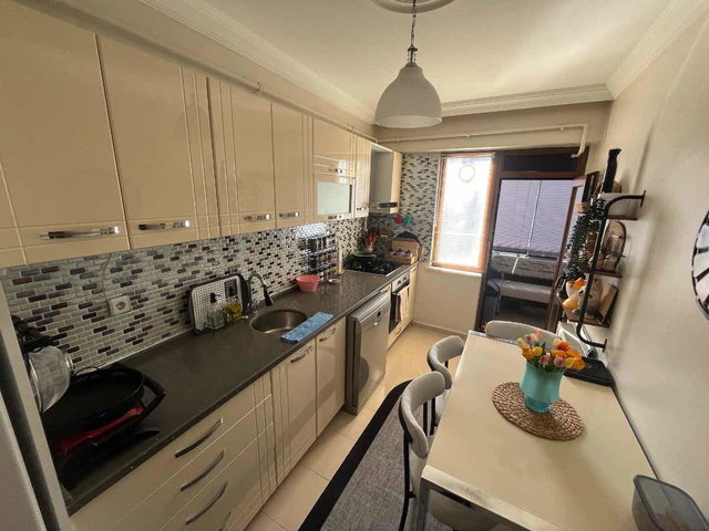 REMAX KANYON KARAMÜRSEL İZNİKYOLU MEVKİİ SATILIK ARAKAT DAİRE