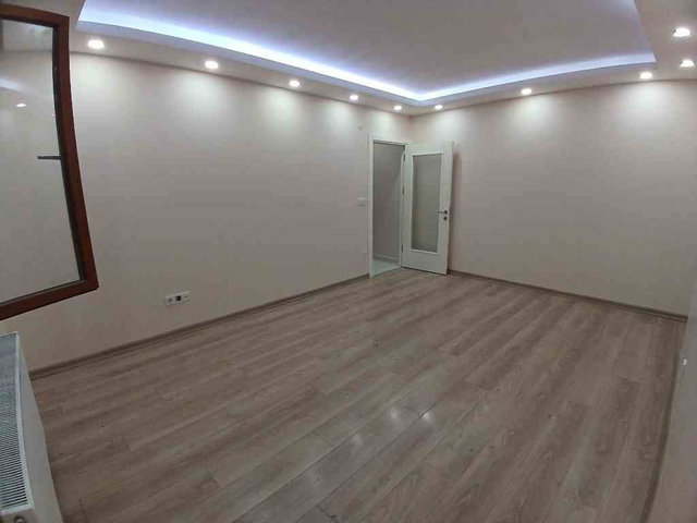 KAĞITHANE HÜRRİYET'TE MERKEZİ KONUMDA 2+1 DAİRE