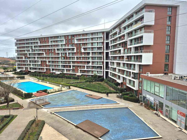 TUZLA DUMANKAYA ADRES LOBI SITE İÇI BOŞ FIRSAT KIRALIK DAIRE