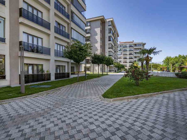 REMAX LEON'DAN BALAT CİTY 4'TE 3+1 SATILIK DAİRE