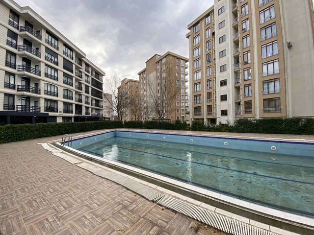 ÇEKMEKÖY SİTE İÇİ ,BEVEYN BANYOLU, PARK VE ÇARŞI YANI, 2+1 KİRALIK DAİRE