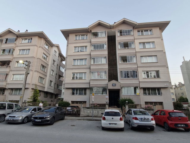 RE/MAX MOD'DAN GÖKMEYDAN MAH. CIRIKLAR SİTESİ SATILIK 3+1 DAİRE