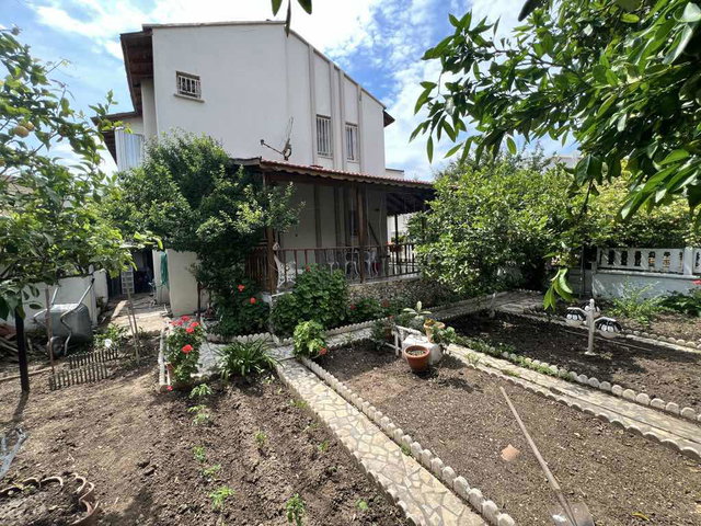 URLA GÜVENDİK MAHALLESİ’NDE SATILIK 3+1 VİLLA