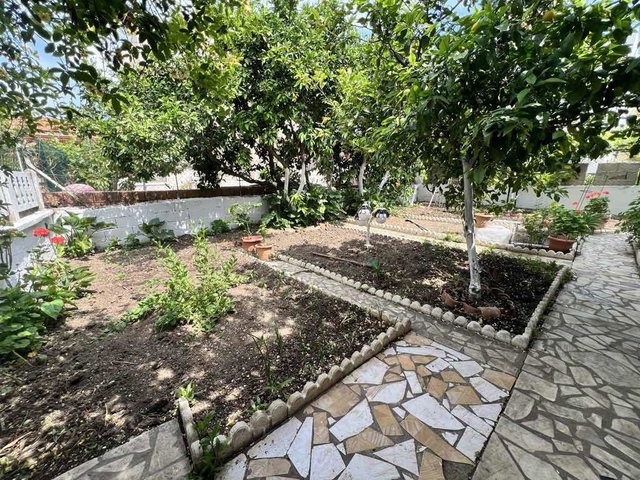 URLA GÜVENDİK MAHALLESİ’NDE SATILIK 3+1 VİLLA