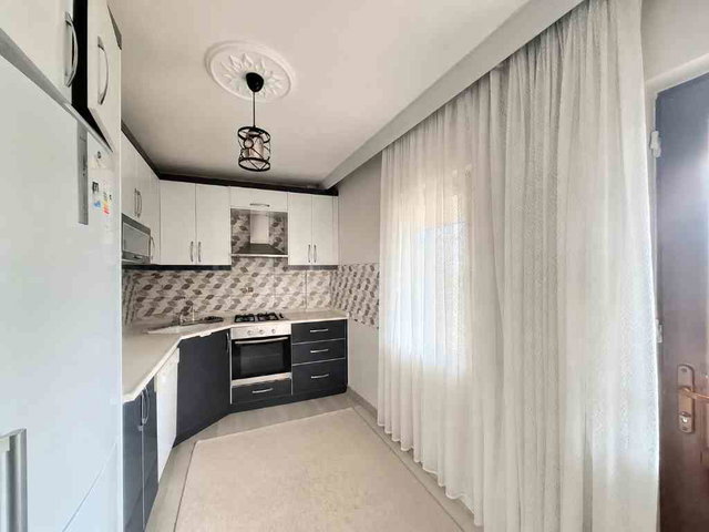 REMAX LEON'DAN GEMLİK KUMSAZ'DA SATILIK 2 KATLI  MÜSTAKİL EV