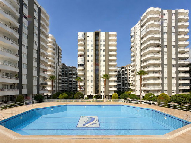 REMAX AVLU'DAN AKDENİZ MAH. 3+1 SİTE İÇİ HAVUZLU SATILIK DAİRE