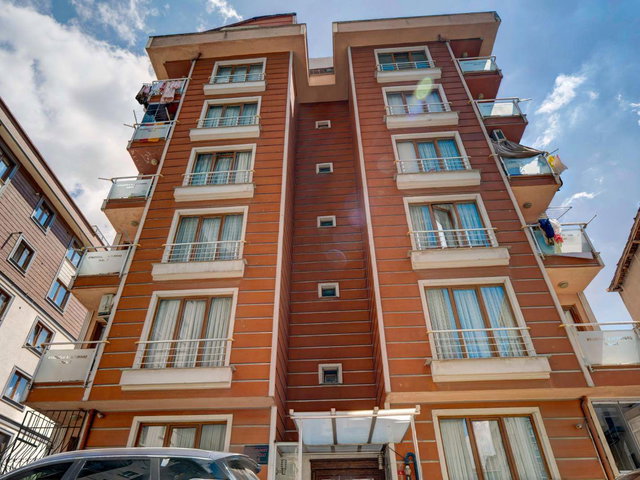 REMAX ANI ’DAN ÜMRANİYE YENİ METROYA YAKIN SATILIK TERASLI DUBLEKS